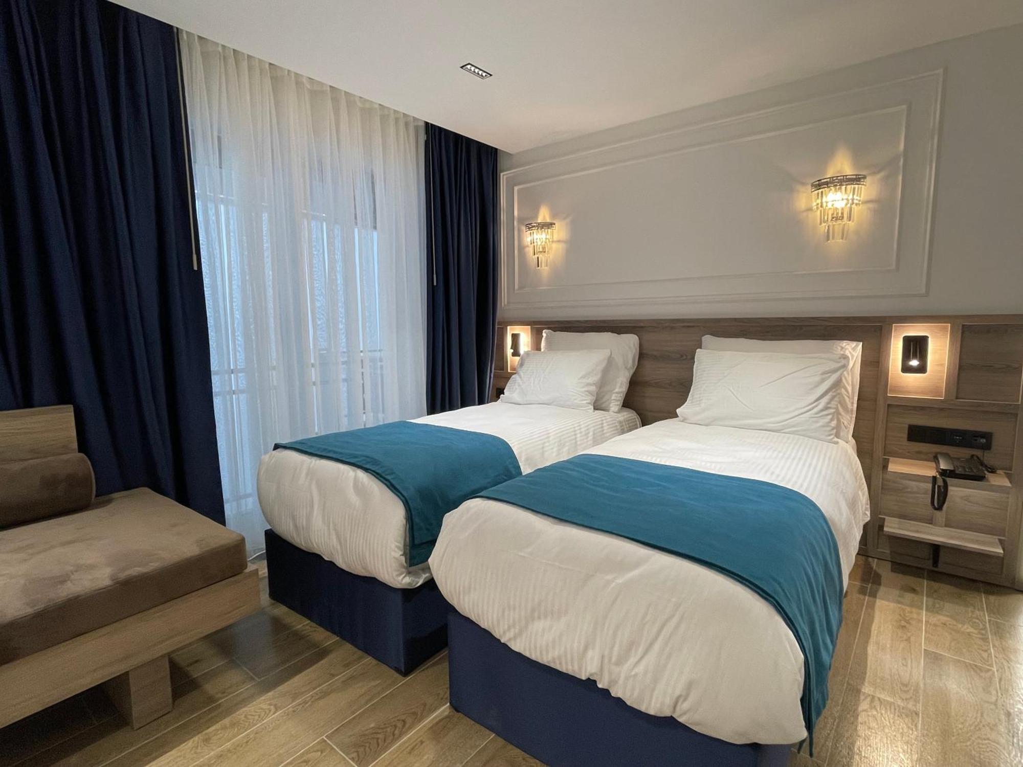 Mona Bosphorus Hotel Istanboel Buitenkant foto
