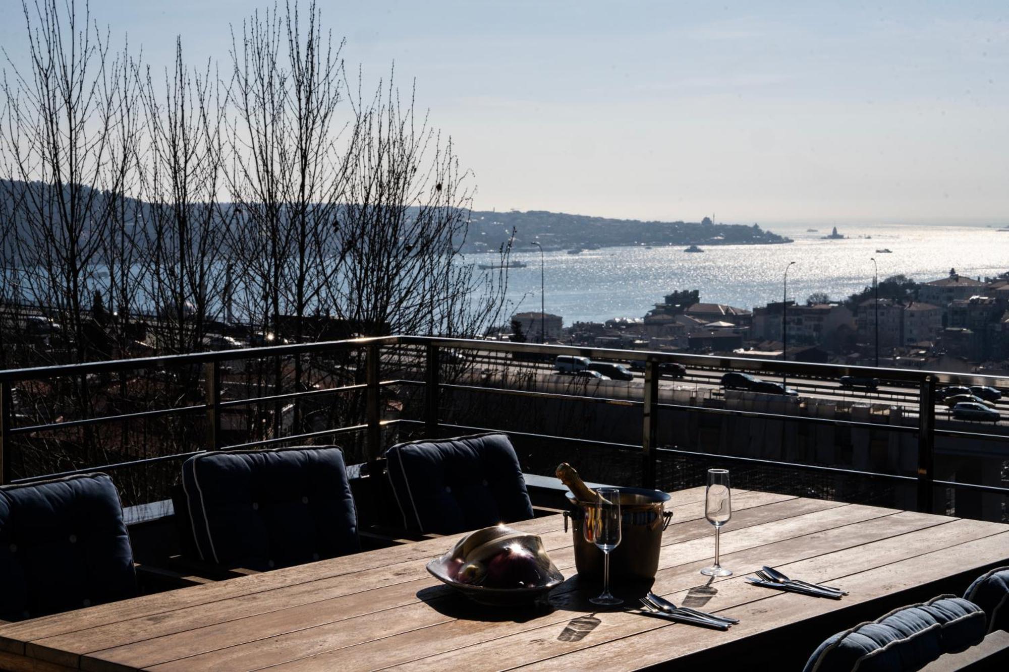 Mona Bosphorus Hotel Istanboel Buitenkant foto