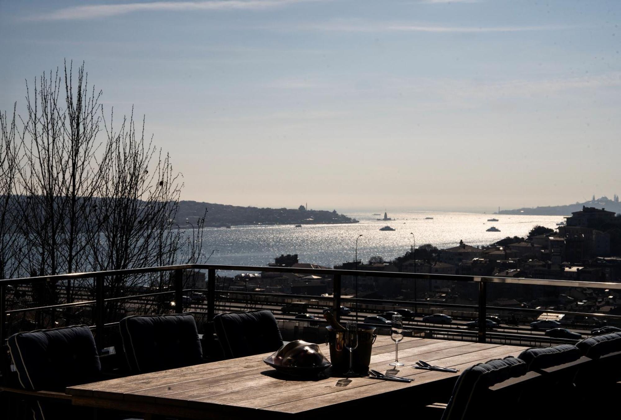 Mona Bosphorus Hotel Istanboel Buitenkant foto