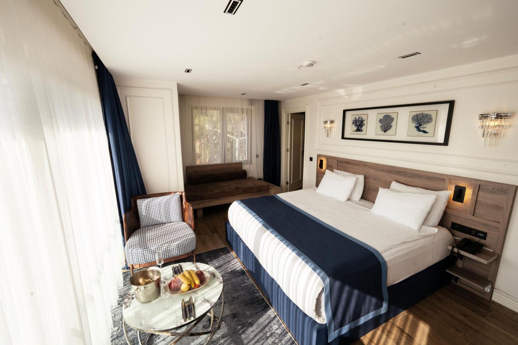 Mona Bosphorus Hotel Istanboel Buitenkant foto